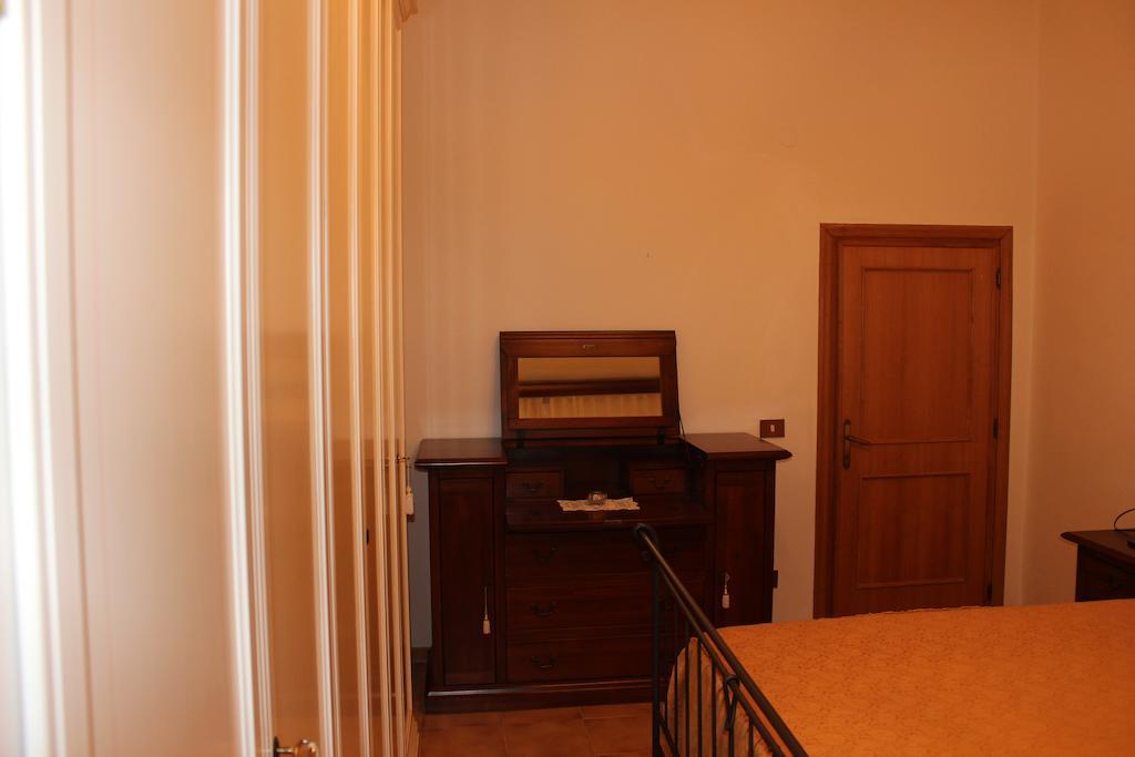 Ferienwohnung Il Vecchio Cipresso San Gimignano Zimmer foto